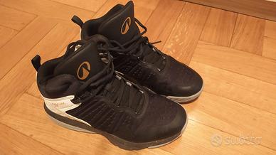 Scarpe basket SS 500H nere decathlon
