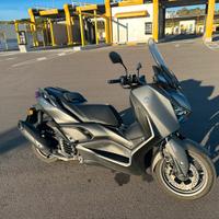 Xmax 125