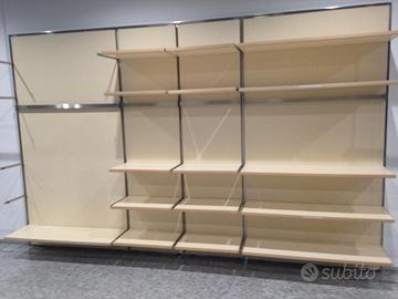 Arredamento Completo negozio sisley 160 mq