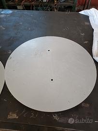 2 basi in lamiera con ruote