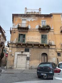 Intero stabile per investimento
