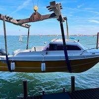 Pilotina planante con motore 40 hp YAMAHA 4 t