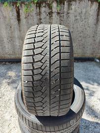 Gomme invernali Goodride 245 40 18 97V