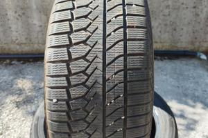 Gomme invernali Goodride 245 40 18 97V