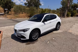 Alfa Romeo Stelvio 2.2 Turbodiesel 160 CV AT8 RWD 