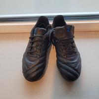 Scarpe da calcio in pelle nr.34 praticamente nuove