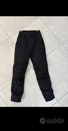 pantaloni da moto