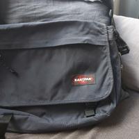 Borsa Messenger Eastpack nera