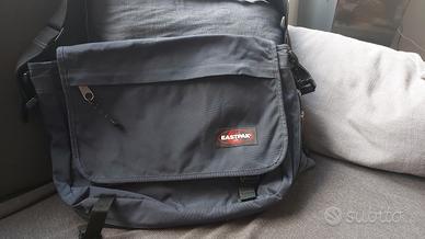 Borsa Messenger Eastpack nera