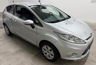 Ford Fiesta 1.4 TDCi 68CV 3 porte Titanium - 2009