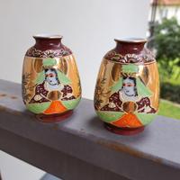 Due vasetti da Sake giapponesi