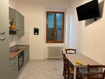 Bilocale arredato in - Cecina centro