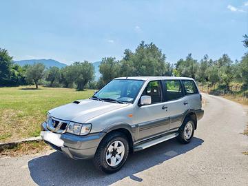TERRANO II  5 PORTE 3000