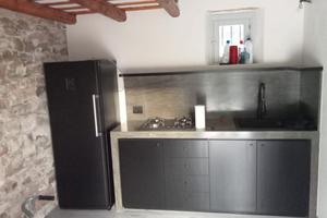 Terreno e magazzino