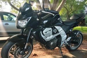 Kawasaki Z 750 solo 20.000 km