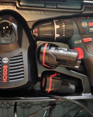 Trapano avvitatore e  percussione a batteria BOSCH