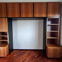Mobile sala con spazio per divano