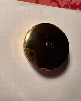 Scatolina porta cipria/pillole