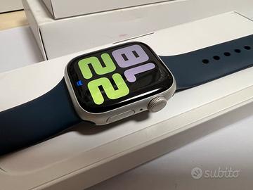 Apple watch serie 9 colore argento come nuovo!!
