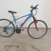 bicicletta  marca hogan nuova 