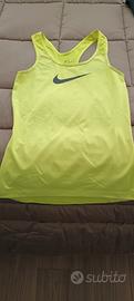 maglia donna sportiva Nike 