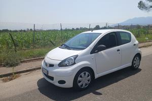 Toyota Aygo 1.0 12V VVT-i 5 porte Lounge Connect