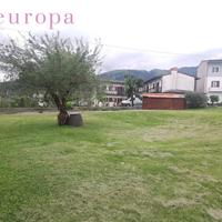 Casa affiancata indipendente ampio giardino