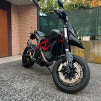 Ducati Hypermotard 821