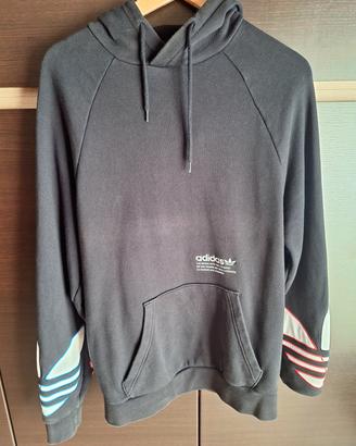 Felpa nera sportiva Adidas con cappuccio