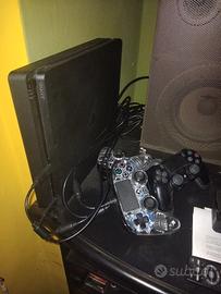 Playstation 4 + 3 joypad (1 wireless) + giochi