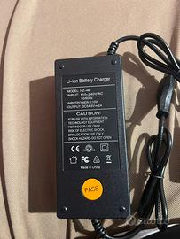 Caricabatterie bicicletta elettrica