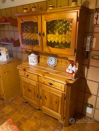 Vetrinetta e cassettuera