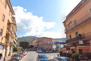 Colleferro bilocale con balcone