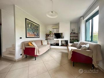 VILLA SINGOLA A CARIGNANO