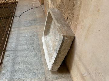 Lavabo lavandino antico in pietra del 1800
