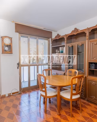 TRILOCALE LUMINOSO CON DOPPIA ESPOSIZIONE , DUE BA