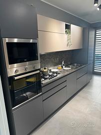 CUCINA DIIORIO COMPRESA DI ELLETTRODOMESTICI