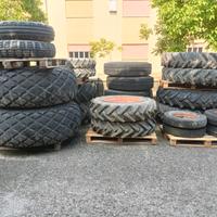 Gomme varie per trattore agricolo o rimorchio (1)