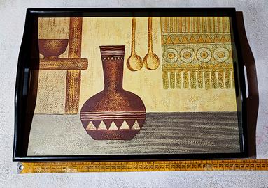 Vassoio in legno con manici 