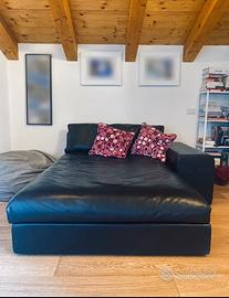 Divano Chaise longue pelle nero
