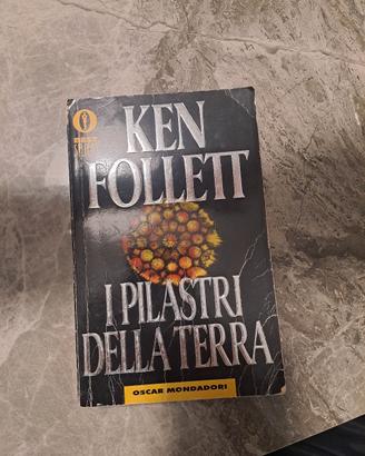 libri: I pilastri della terra Ken Follett