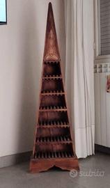 Piramide in legno 
