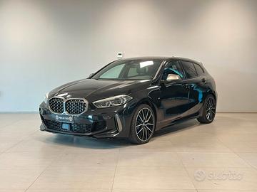 Bmw 135 M 135i xDrive Colorvision Edition