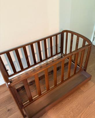 Lettino in legno