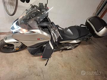 HONDA INTEGRA 750 TRACTION CONTROL