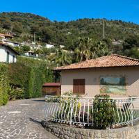 Pink House - Casa vacanze a Camporosso (IM)