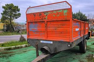 Rimorchio spandiletame San Giorgio