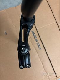 Manubrio MTB rialzato con riser