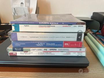 Libri scolastici seconda superiore