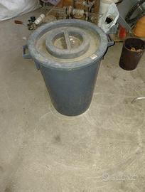 Bidone della pazzatura